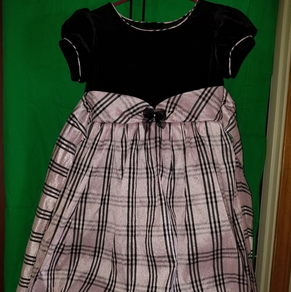 Girls dress